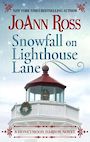 Snowfall on Lighthouse Lane (Large Print)