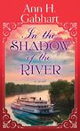 In the Shadow of the River (Large Print)